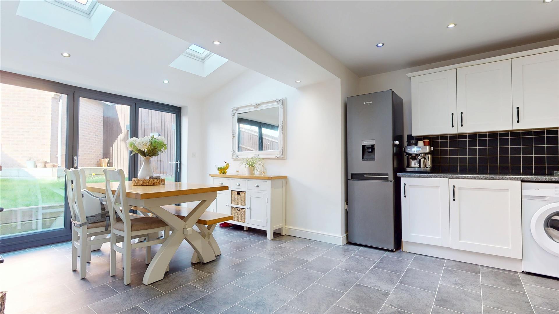 4 bed property in Colindale Street, Milton Keynes
